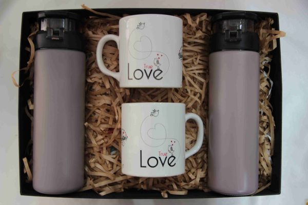 Love İkili Kupa ve Cappucino Su Matarası Sevgiliye Hediye Kutu Seti